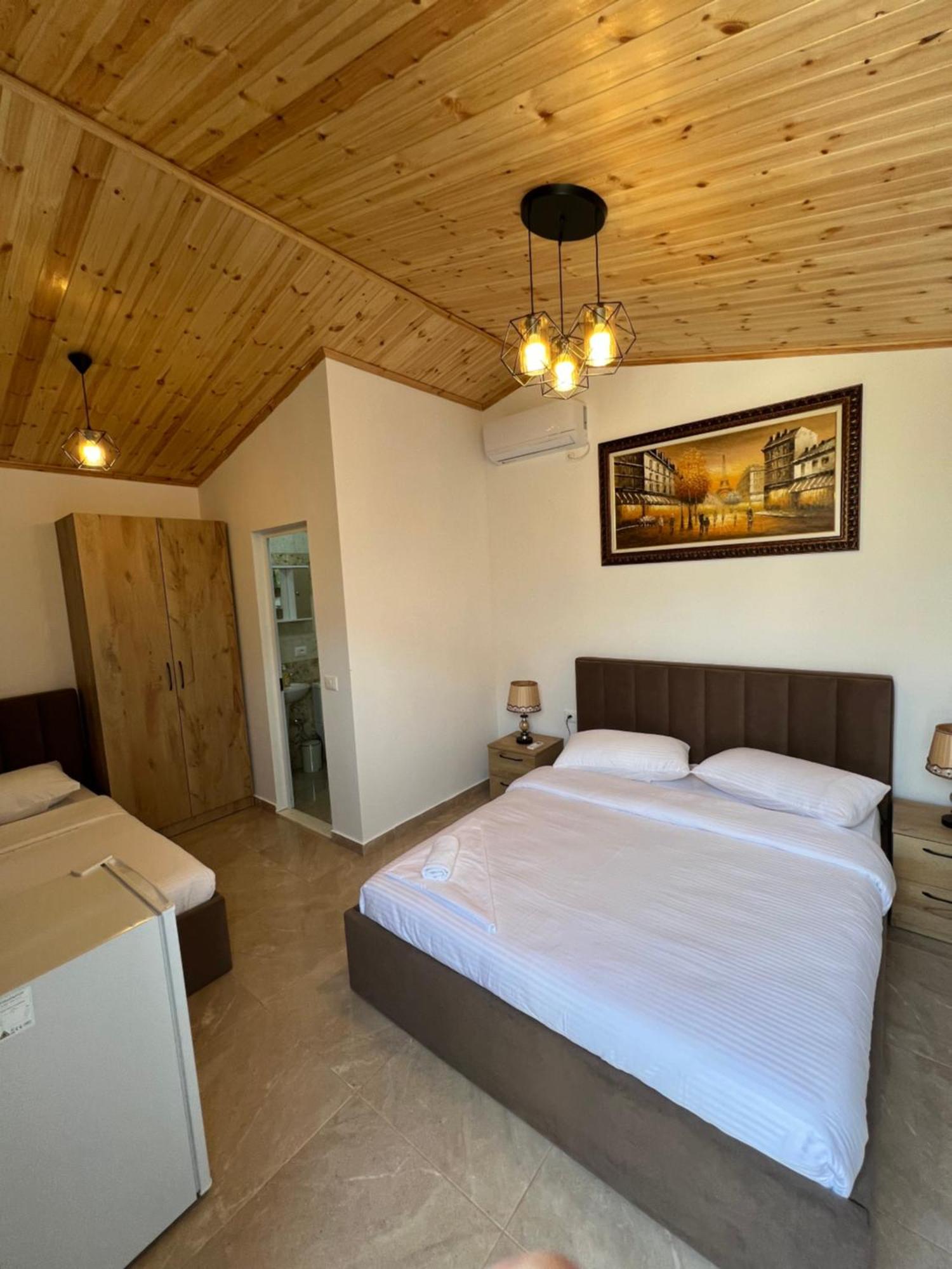 Lake Bliss Cabins Shkoder Exterior photo