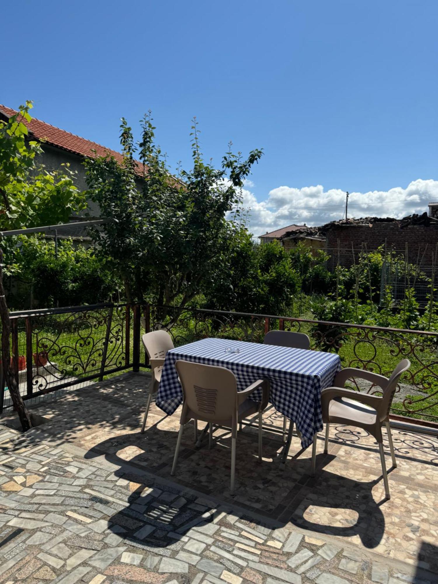 Lake Bliss Cabins Shkoder Exterior photo